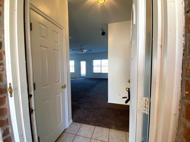 Building Photo - 3 br, 2 bath House - 3908 Western Heights Ave