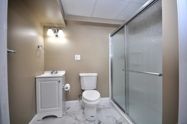 Building Photo - 47 Chaponis Way