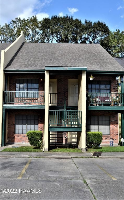 Primary Photo - 126 N Meyers Dr