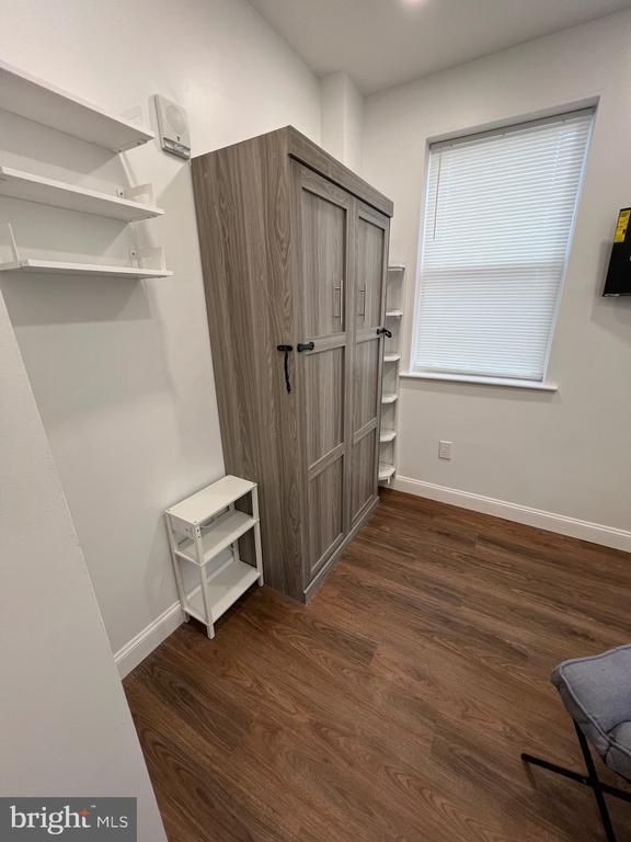 Building Photo - 2145 Elkins Ave