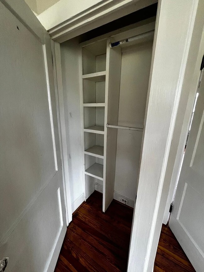 Building Photo - 6 New Dunham Bridge Rd