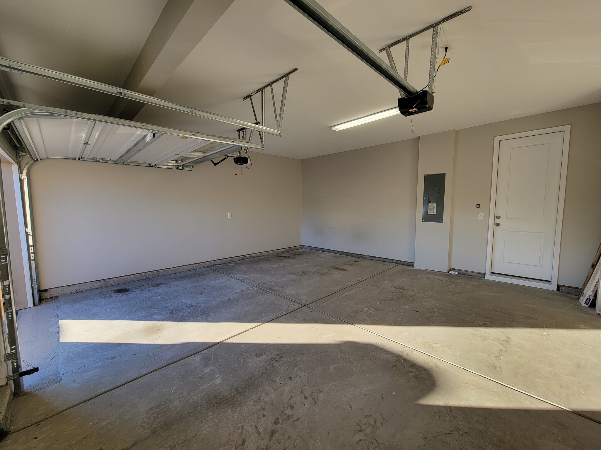 Building Photo - 5806 Clan Maclaine Dr
