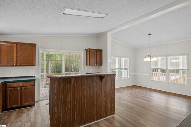 Building Photo - 296 Fish Camp Rd