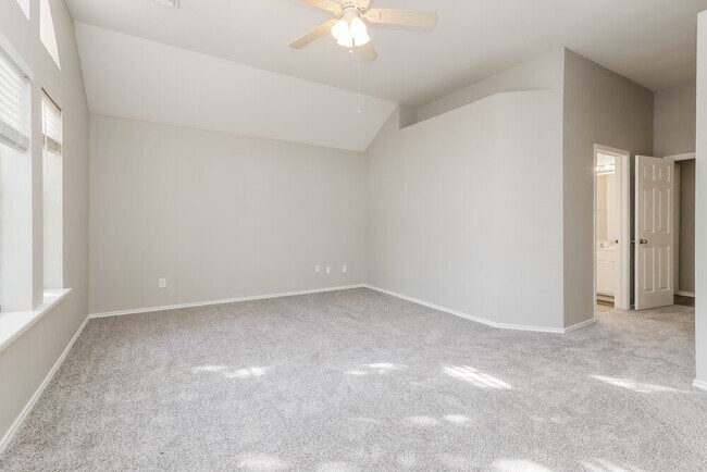 Building Photo - 16821 Kettle Creek Dr