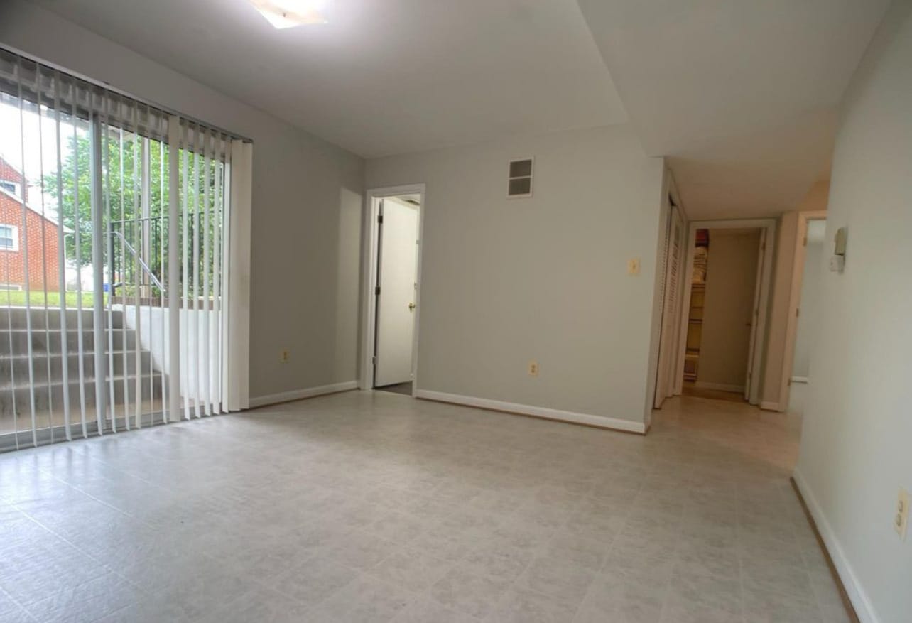 Building Photo - 8729 36th Ave