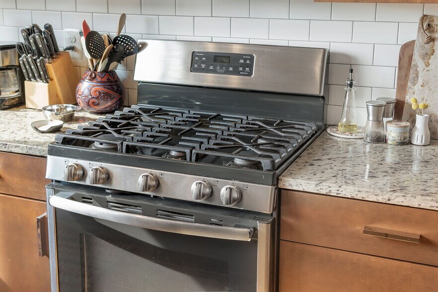 Building Photo - 121 Penick Ct