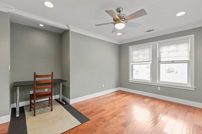 Building Photo - 335 Gil Blas Rd