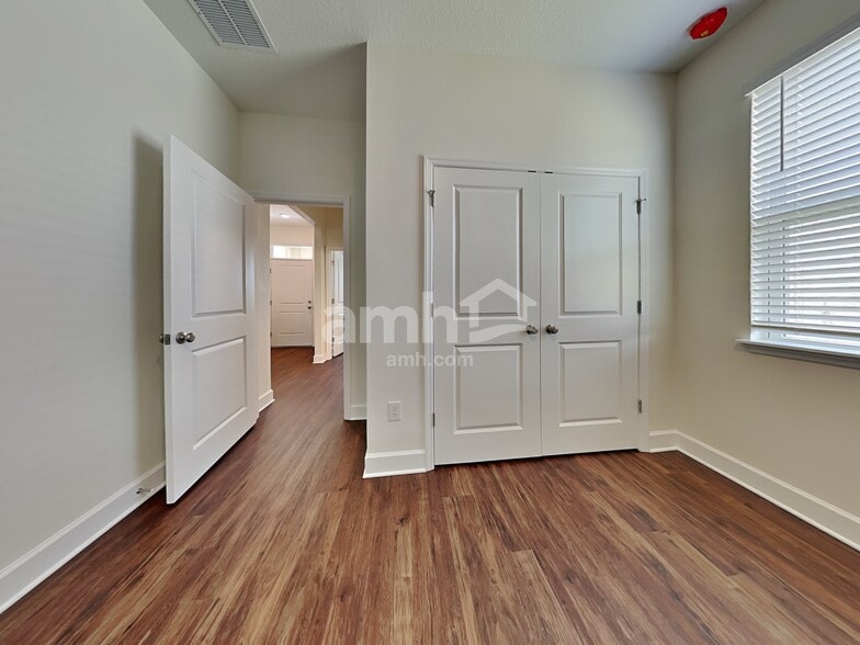 Building Photo - 33919 Thyme Dr
