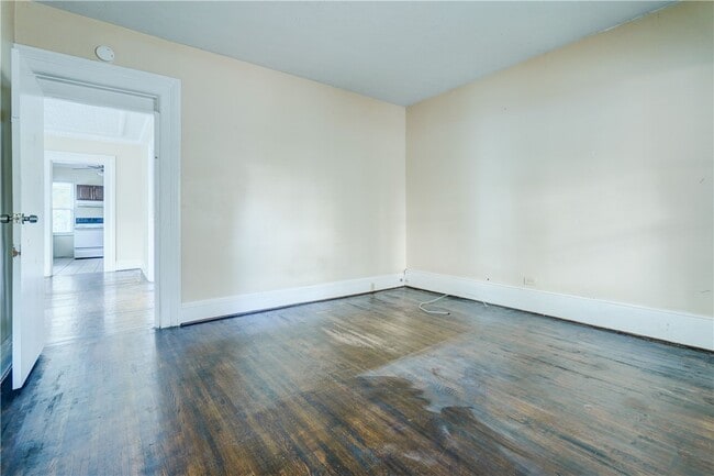 Building Photo - 416 Gregory St