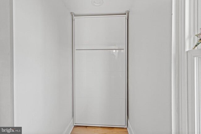 Building Photo - 312 Gerritt St