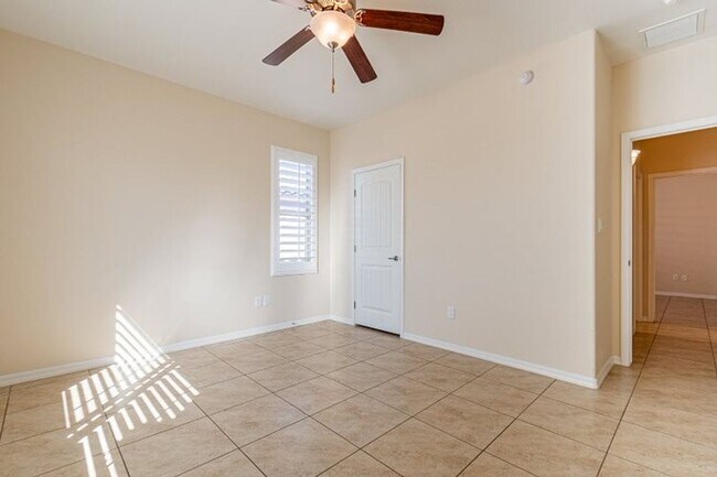 Building Photo - LAS BARRANCAS POOL HOME WITH SOLAR