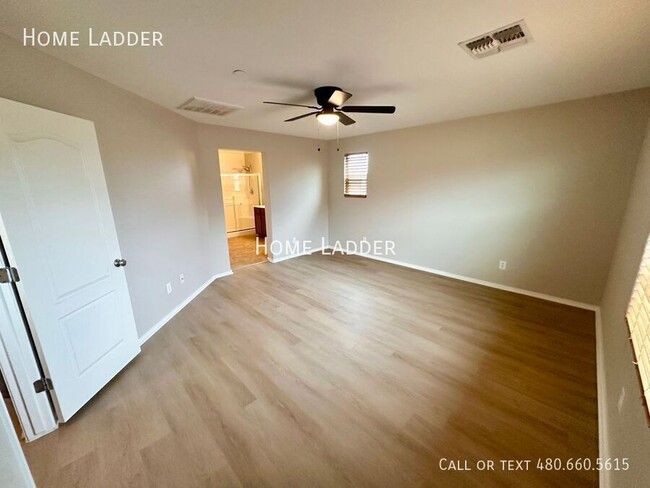 Building Photo - 2223 S Buckaroo Trail