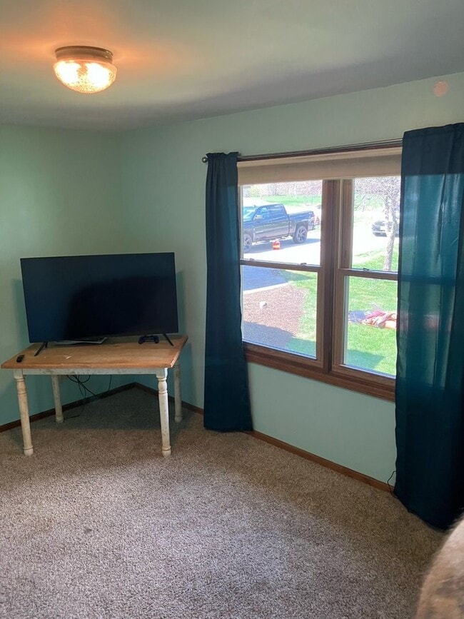 Building Photo - Single Family Home for Rent in Genesee