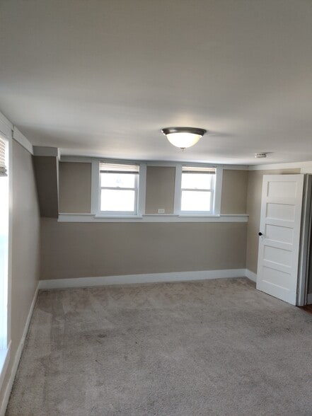 Building Photo - 37 Whitehall Rd