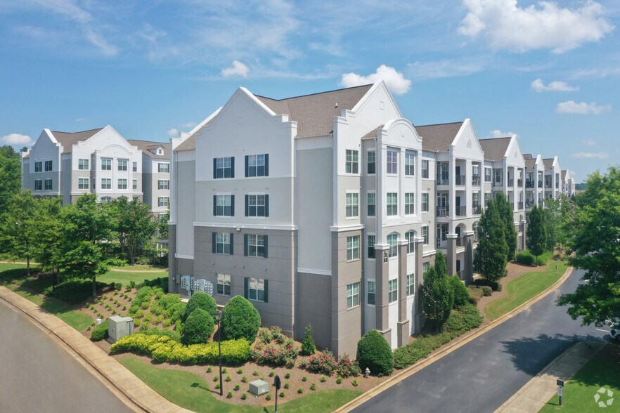 Emblem Alpharetta 1000 Fanfare Way Alpharetta GA 30009 Apartment Finder