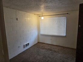 Building Photo - 1051 S 4th Ave