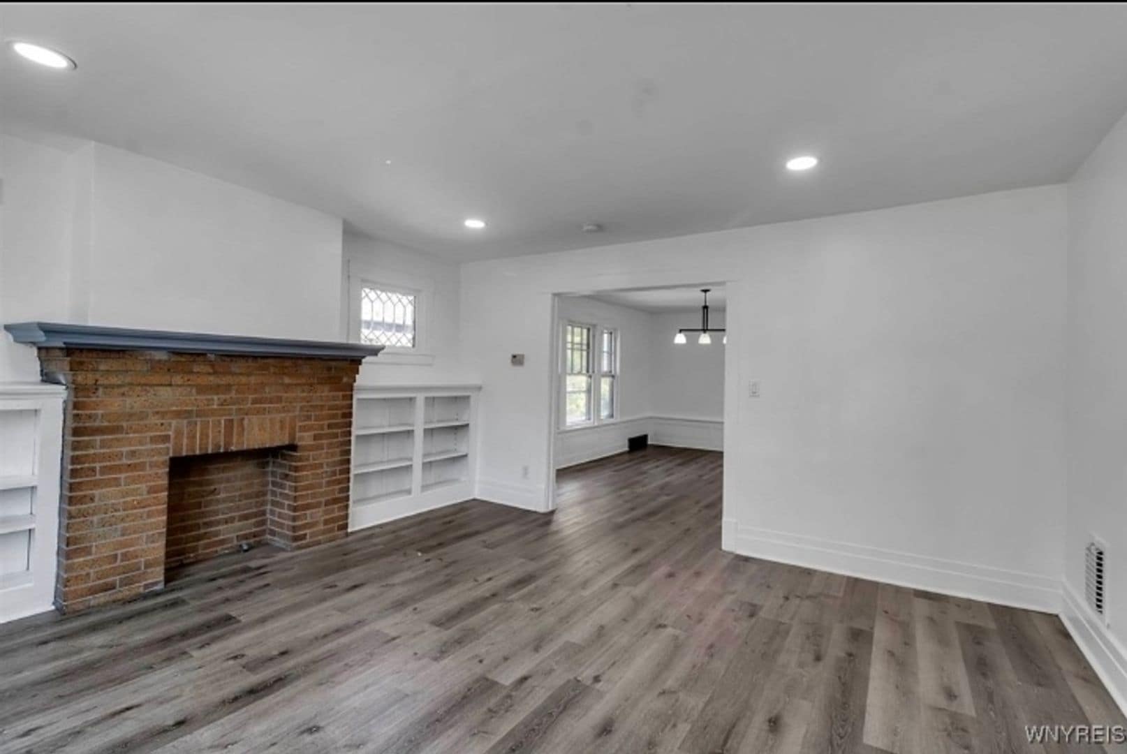 Building Photo - 137 Southside Pkwy