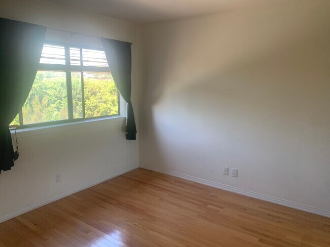 Building Photo - 27 Lafayette Ct