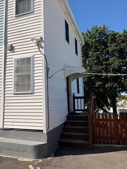 Building Photo - 18 Mount Vernon St