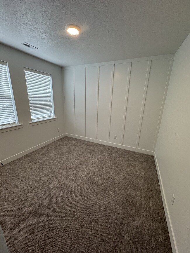 Building Photo - 526 Rizzini Wy
