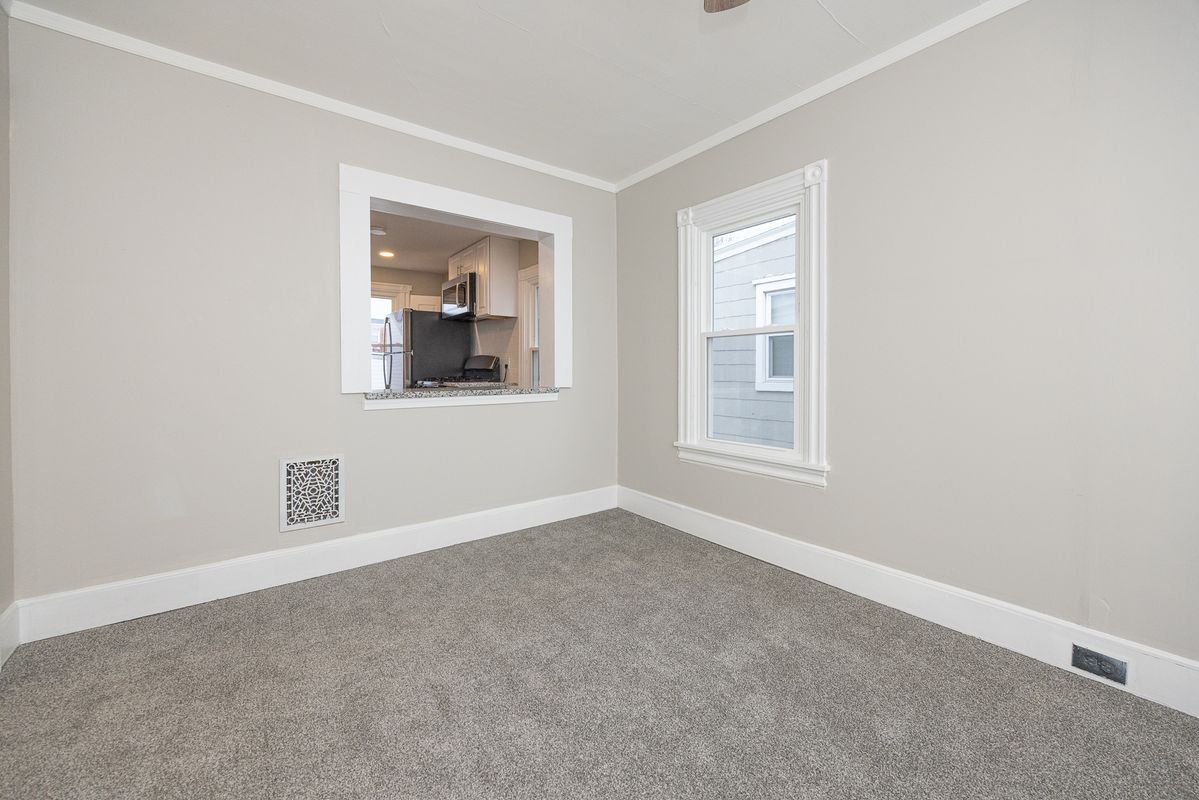 Building Photo - 225 Jefferson Ave