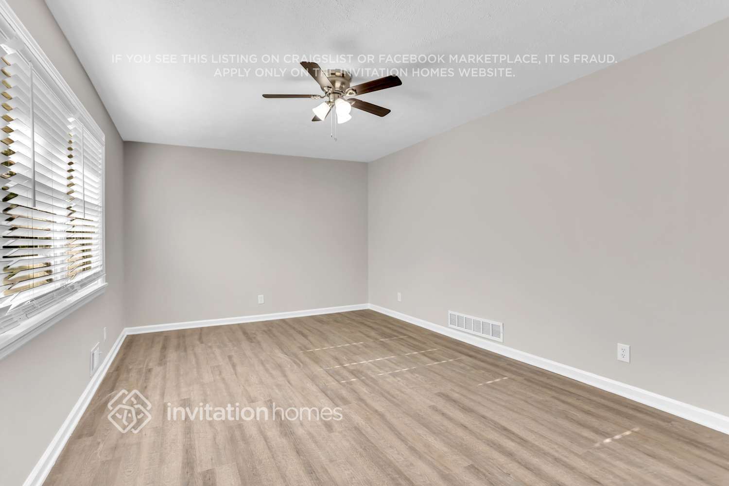 Building Photo - 2367 Fox Dr