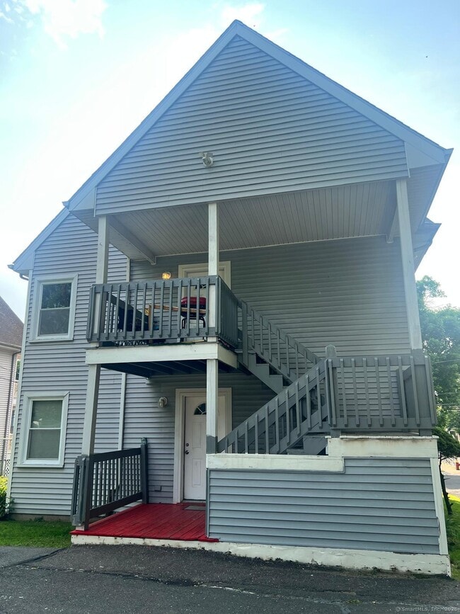 Building Photo - 68 Green St