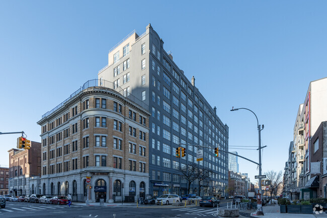 Gretsch Building 60 Broadway - The Gretsch Building