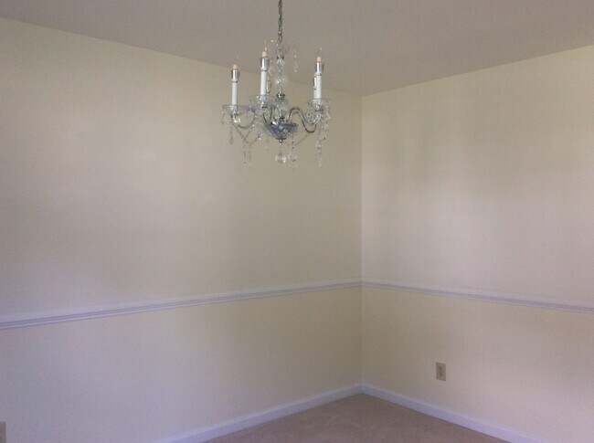 Building Photo - 3913 Vass Ln