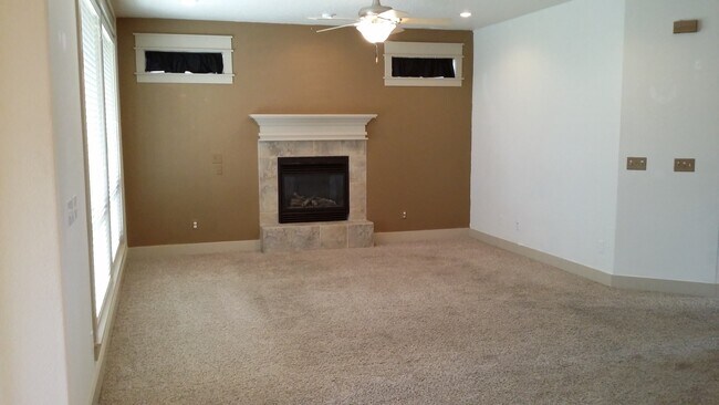 Building Photo - Three bedrooms plus an office.. Gorgeous home in Pepper Hills with tandem 3 car garage. Newer car...