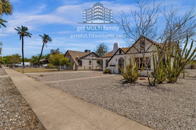 Building Photo - 325 N 17th Dr