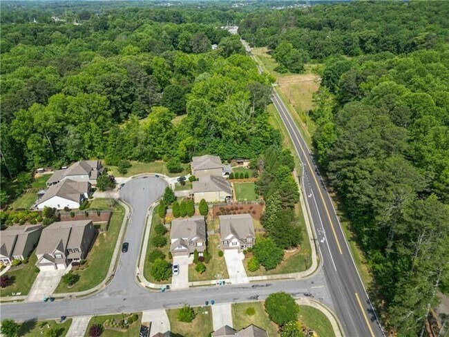 Building Photo - 2080 Redbarn Court