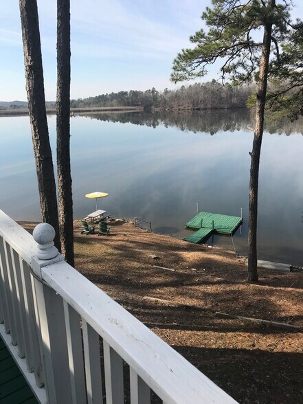 Building Photo - 5715 Bluebird St