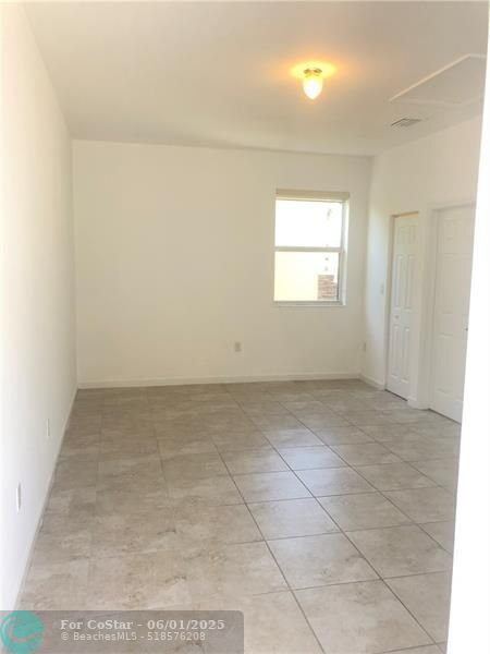 Building Photo - 16954 SW 90th St