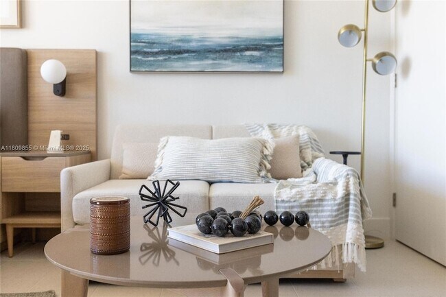 Building Photo - 159 NE 6th St