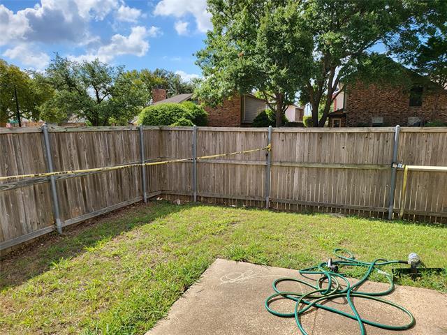 Building Photo - 3335 Briaroaks Dr