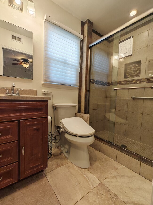 Building Photo - 11762 Brookshire Ave