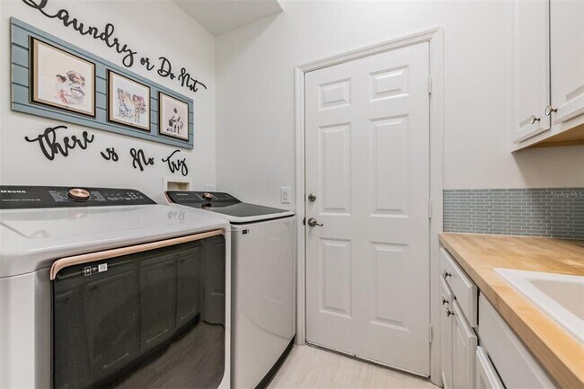 Building Photo - 11670 Renaissance View Ct