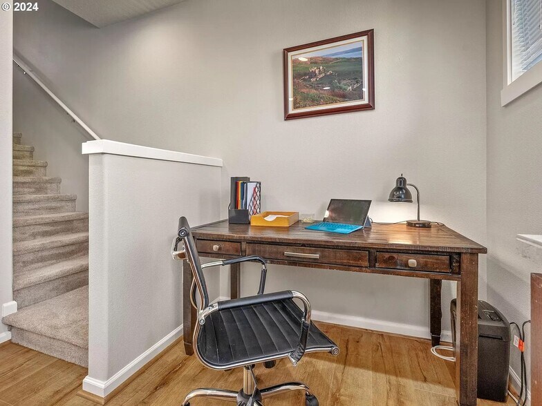 Tech Space / Additional Office - 126 NE 78th Ave