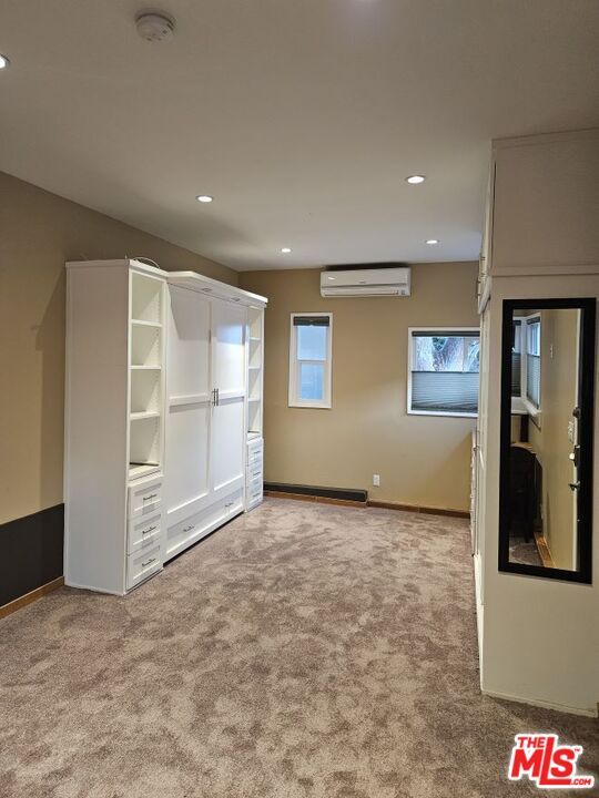 Building Photo - 1810 Westholme Ave