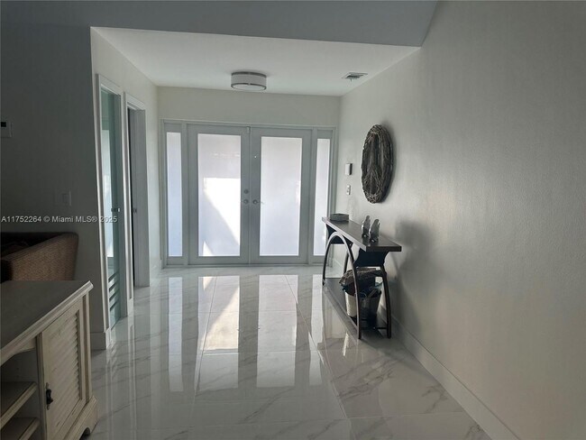 Building Photo - 13461 SW 98th Pl