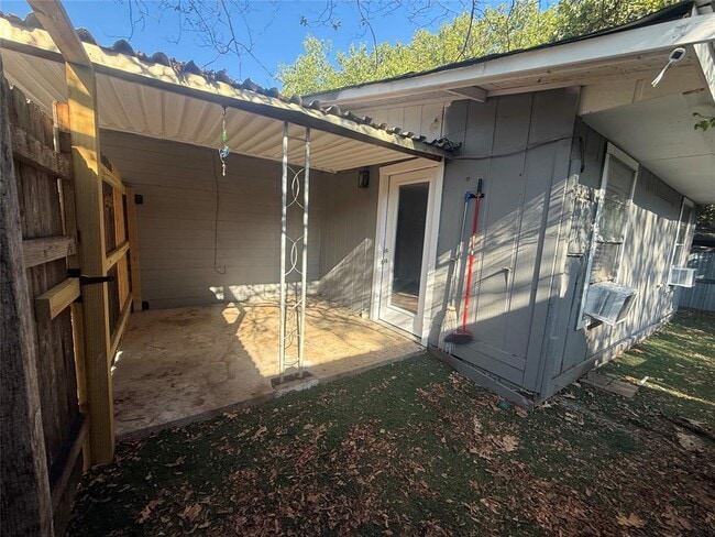 Building Photo - 5901 Nancy Dr