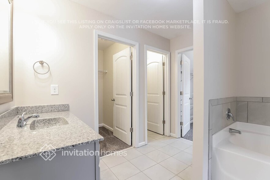 Building Photo - 5919 Park Bay Ct