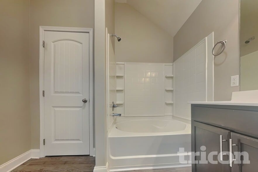 Building Photo - 513 Sourwood Dr