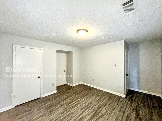 Building Photo - 2662 Hacton Cove