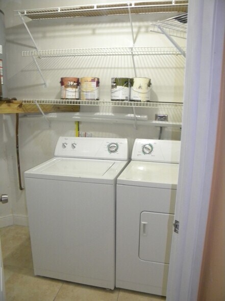 Building Photo - 10249 NW 9th Street Cir