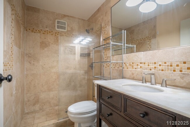 Building Photo - 1 Bd,1Ba,2Pkg! 51-636 Kamehameha Hwy #511 at $2,300/month