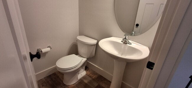 Building Photo - 3 Bedroom 2.5 Bathroom Available in Elizab...