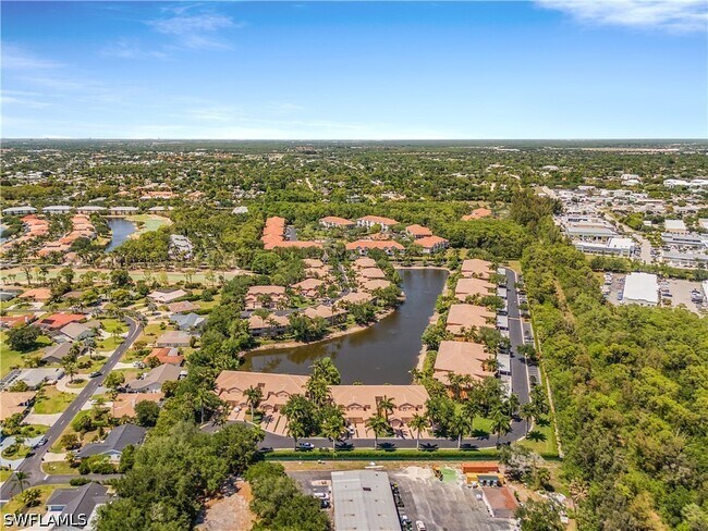 Building Photo - 9651 Spanish Moss Way