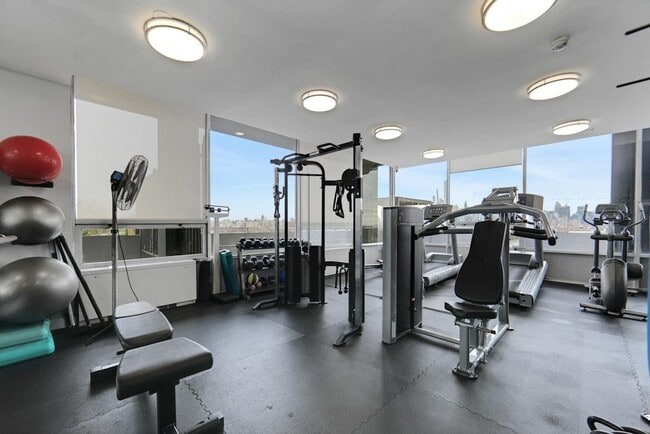 Building Photo - 6050 JFK Blvd E